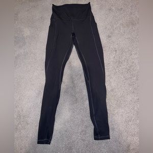 Lululemon aligns graphite grey with pockets